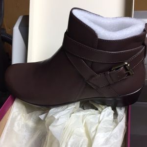 Ankle boots